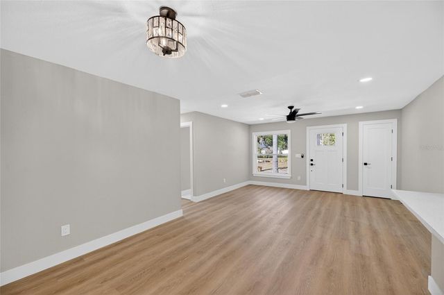 207 LENTZ ROAD, Brandon, FL 33510