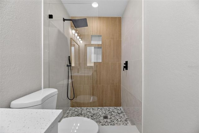 207 LENTZ ROAD, Brandon, FL 33510