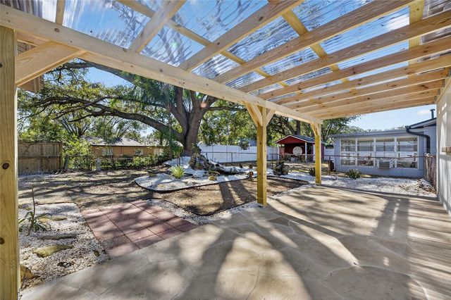 207 LENTZ ROAD, Brandon, FL 33510