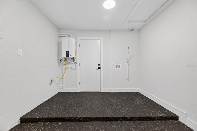 207 LENTZ ROAD, Brandon, FL 33510