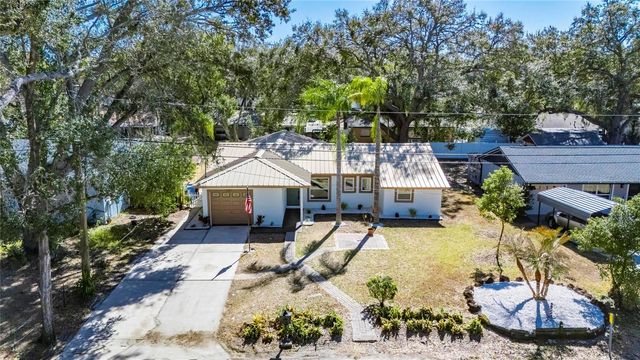 207 LENTZ ROAD, Brandon, FL 33510