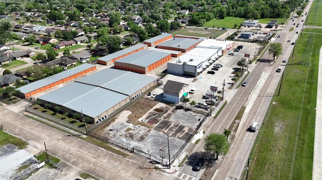 13103 Hiram Clarke Road, Houston, TX 77045