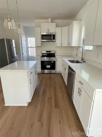 2241 Beauty Street, Statesville, NC 28625