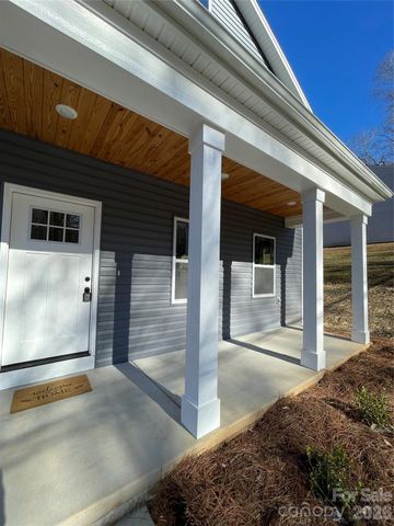 2241 Beauty Street, Statesville, NC 28625