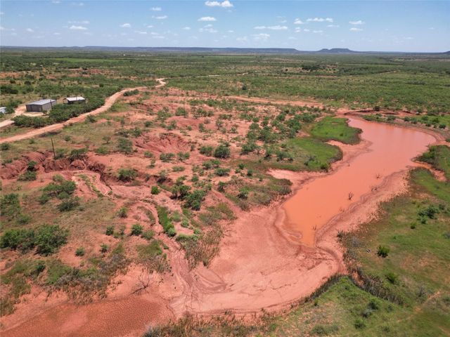 5725 FM604, Ovalo, TX 79541