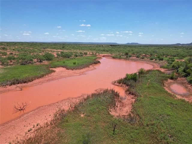 5725 FM604, Ovalo, TX 79541