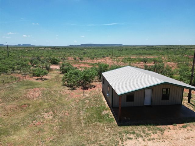 5725 FM604, Ovalo, TX 79541