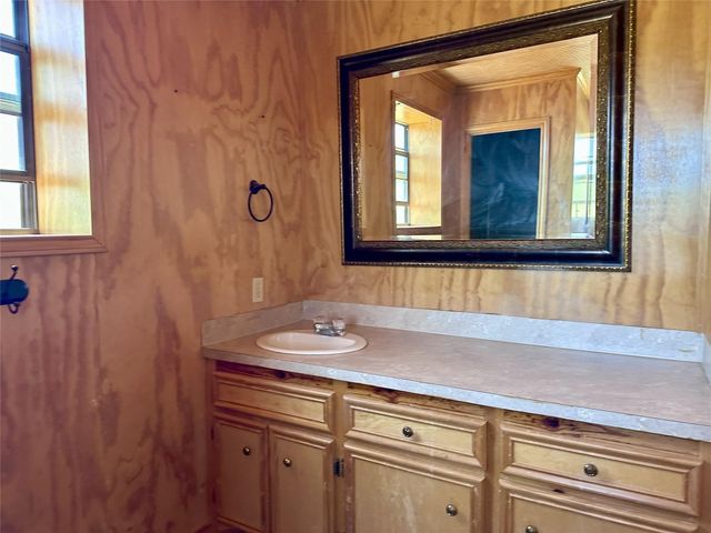 5725 FM604, Ovalo, TX 79541