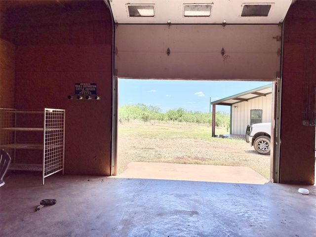 5725 FM604, Ovalo, TX 79541
