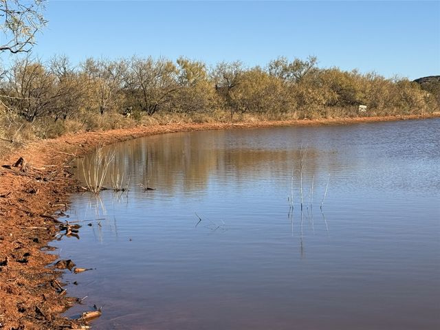 5725 FM604, Ovalo, TX 79541