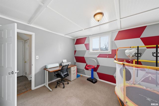 210 BLOSSOM Terrace, Washington, IL 61571