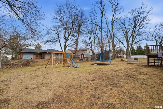 210 BLOSSOM Terrace, Washington, IL 61571