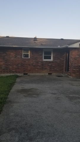 2714 Combs Dr, Nashville, TN 37207