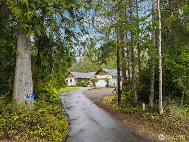 9240 Priddy Vista Road NW, Seabeck, WA 98380