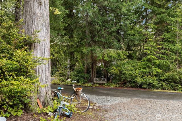 9240 Priddy Vista Road NW, Seabeck, WA 98380