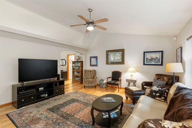 9240 Priddy Vista Road NW, Seabeck, WA 98380