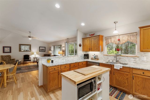 9240 Priddy Vista Road NW, Seabeck, WA 98380