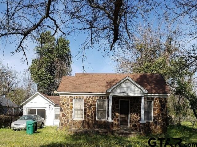 109 Lynch St., Palestine, TX 75803