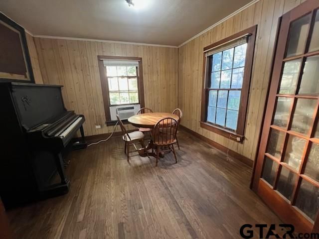 109 Lynch St., Palestine, TX 75803