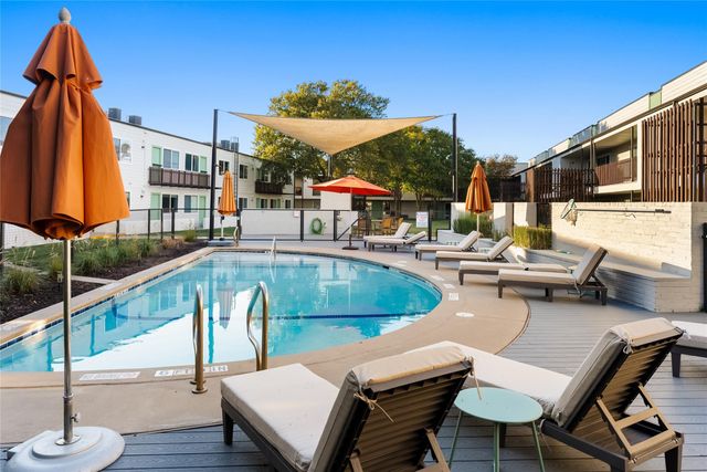 2200 Dickson DR 112, Austin, TX 78704