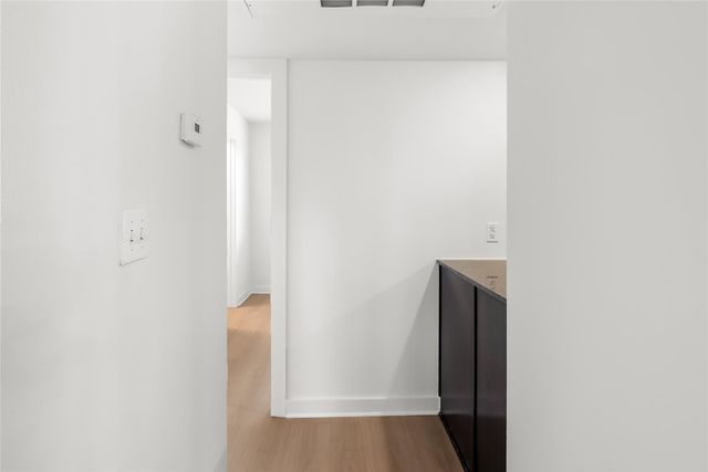 2200 Dickson DR 112, Austin, TX 78704