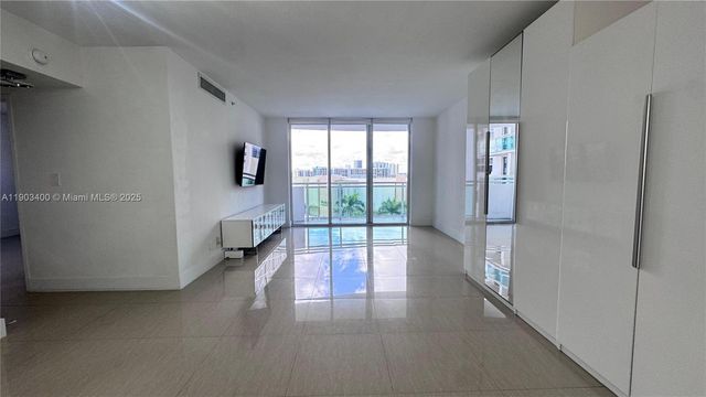 3001 S Ocean Dr 737, Hollywood, FL 33019