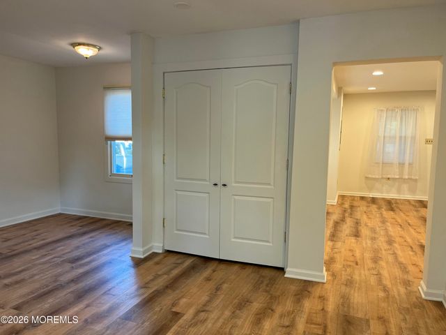 544 Pacific Avenue, Beachwood, NJ 08722