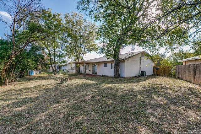 3901 Pipers Court, San Antonio, TX 78251