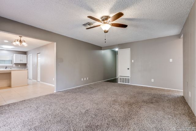 3901 Pipers Court, San Antonio, TX 78251