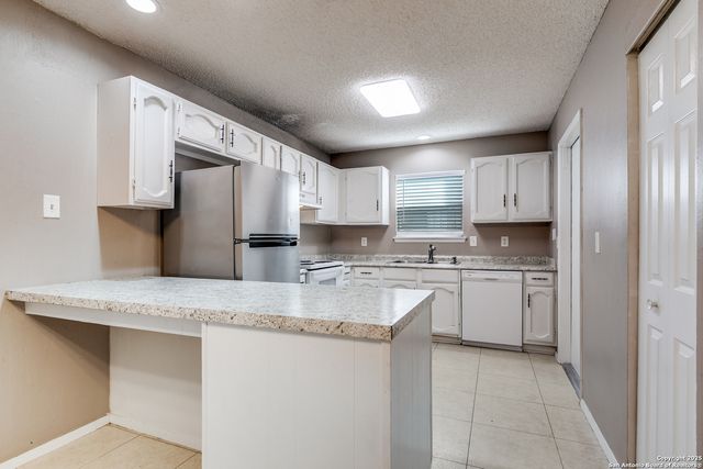 3901 Pipers Court, San Antonio, TX 78251