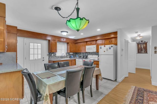 58F Buckingham Dr., Lakewood, NJ 08701