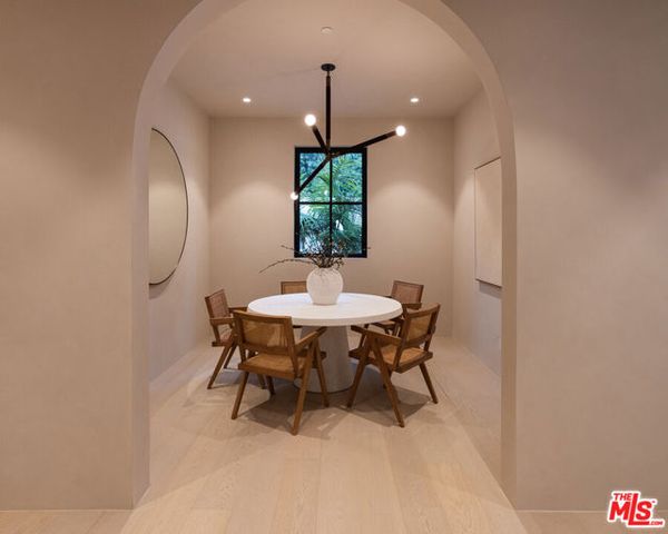 966 Stone Canyon Road, Los Angeles, CA 90077