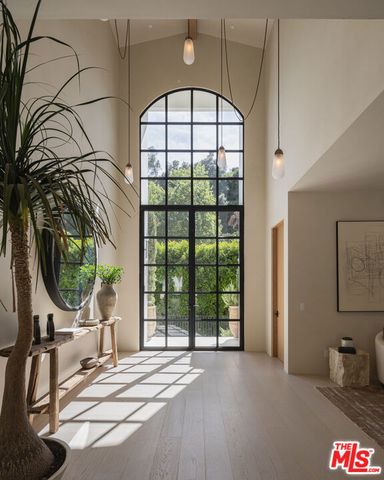 966 Stone Canyon Road, Los Angeles, CA 90077