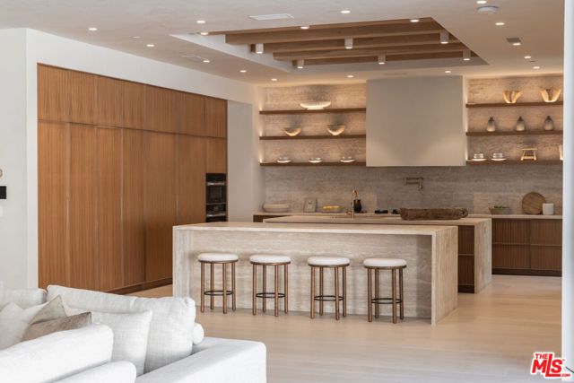 966 Stone Canyon Road, Los Angeles, CA 90077