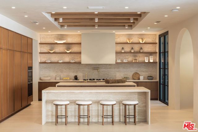 966 Stone Canyon Road, Los Angeles, CA 90077