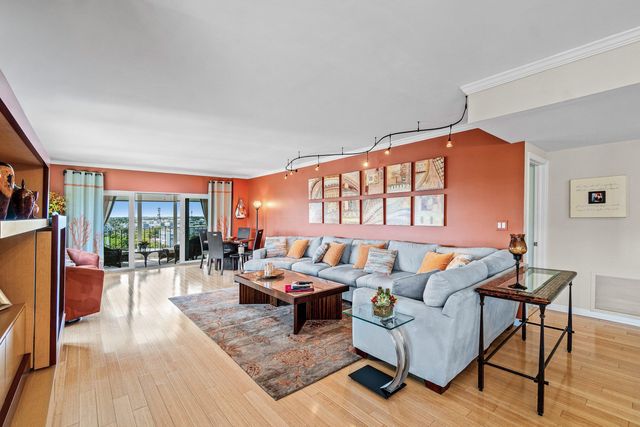200 Macfarlane Drive N-1101, Delray Beach, FL 33483