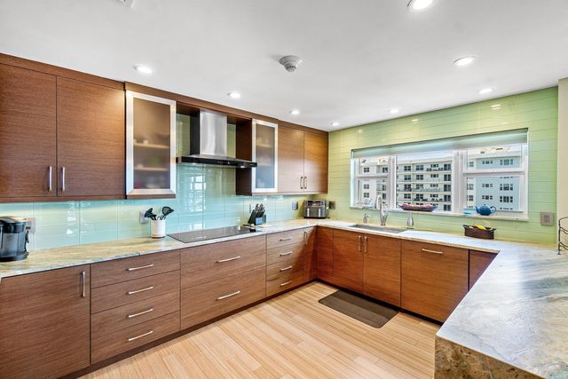 200 Macfarlane Drive N-1101, Delray Beach, FL 33483