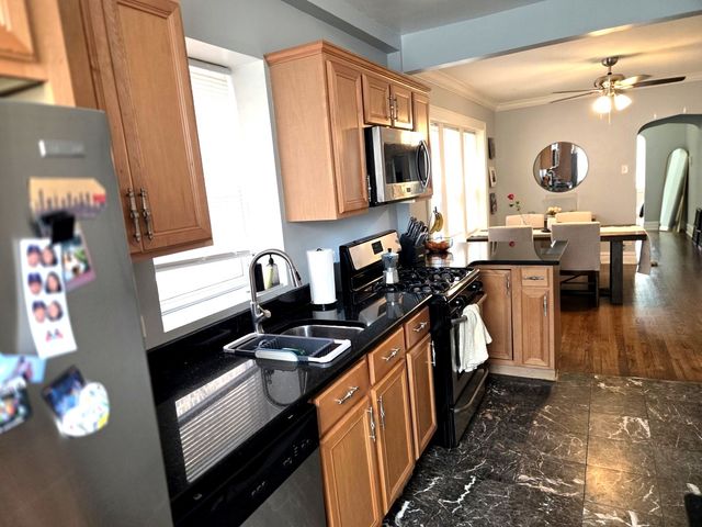 3005 N Kolmar Avenue 1, Chicago, IL 60641