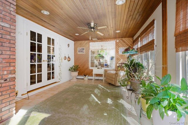 8 Penn Drive, Dix Hills, NY 11746