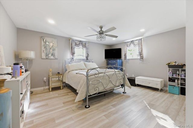 8 Penn Drive, Dix Hills, NY 11746