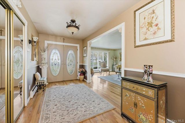 8 Penn Drive, Dix Hills, NY 11746