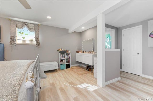 8 Penn Drive, Dix Hills, NY 11746