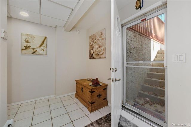 8 Penn Drive, Dix Hills, NY 11746