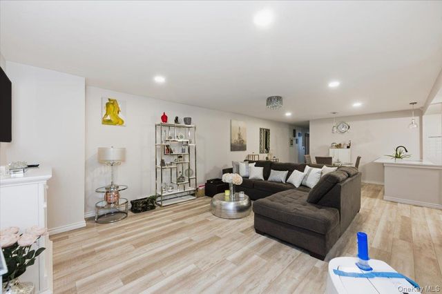 8 Penn Drive, Dix Hills, NY 11746