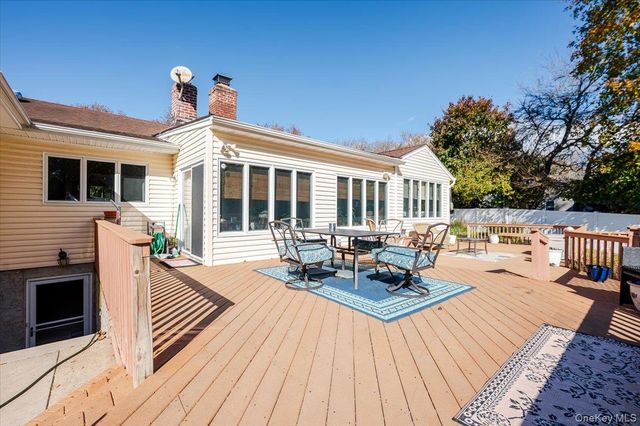 8 Penn Drive, Dix Hills, NY 11746