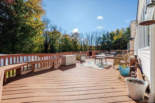 8 Penn Drive, Dix Hills, NY 11746