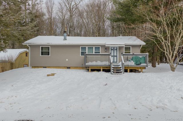 4 Ray Lane, Loch Sheldrake, NY 12733