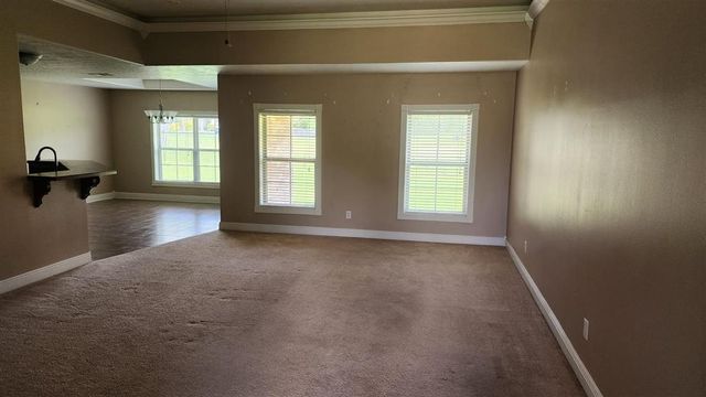 117 W Tyler Lane W, Leesville, LA 71446