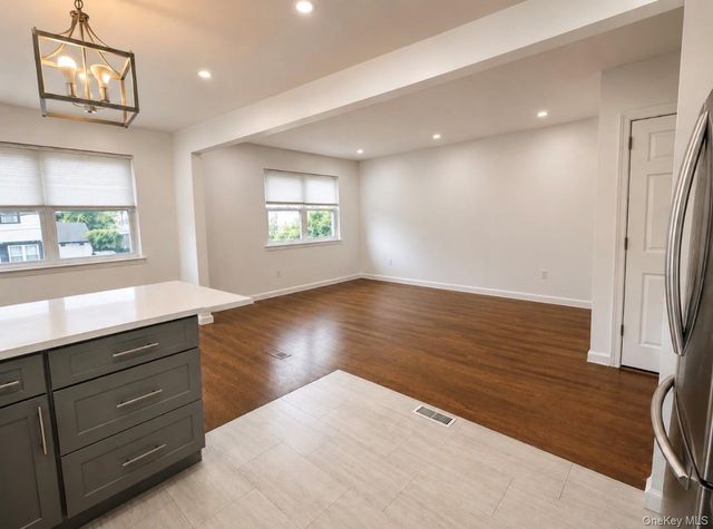 57 7th Street 2, Pelham, NY 10803