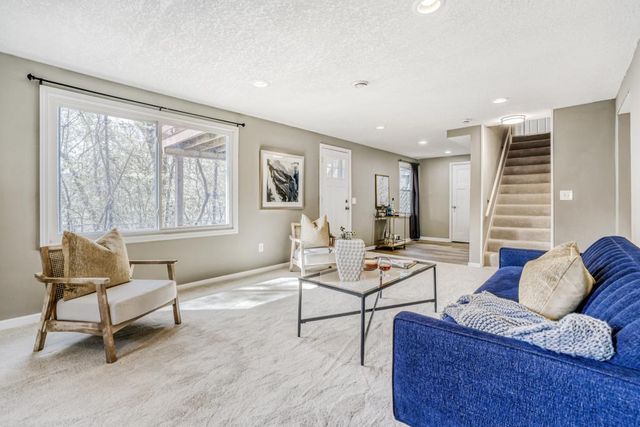 11939 James Road, Minnetonka, MN 55343